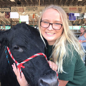 Meet your Posher, Avery